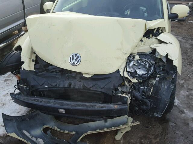 3VWRF31Y96M330881 - 2006 VOLKSWAGEN NEW BEETLE 黄色 照片 9