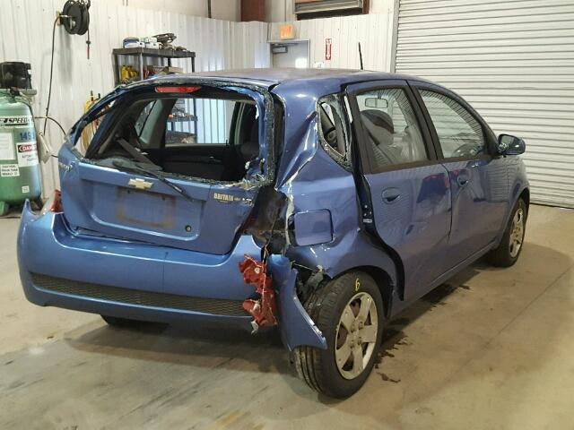 KL1TD66E99B385588 - 2009 CHEVROLET AVEO LS BLUE photo 4