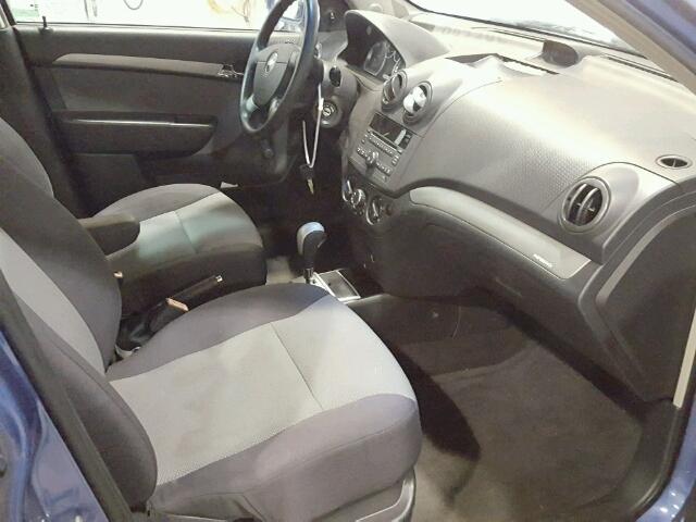 KL1TD66E99B385588 - 2009 CHEVROLET AVEO LS BLUE photo 5