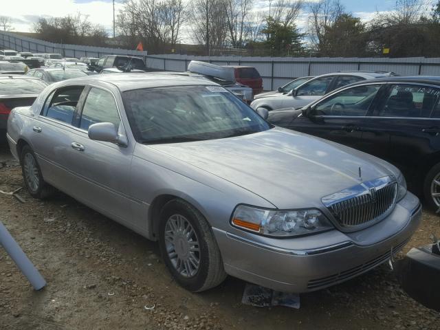 2LNHM82V79X627688 - 2009 LINCOLN TOWN CAR S GRAY photo 1