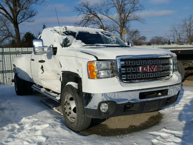 1GT423C8XDF130417 - 2013 GMC SIERRA K35 WHITE photo 1