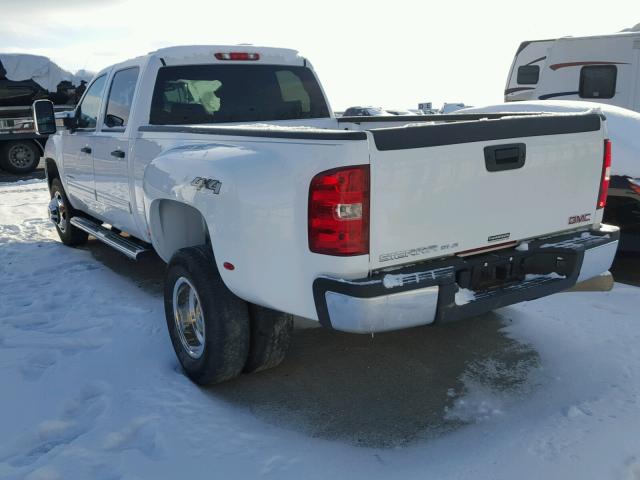 1GT423C8XDF130417 - 2013 GMC SIERRA K35 WHITE photo 3