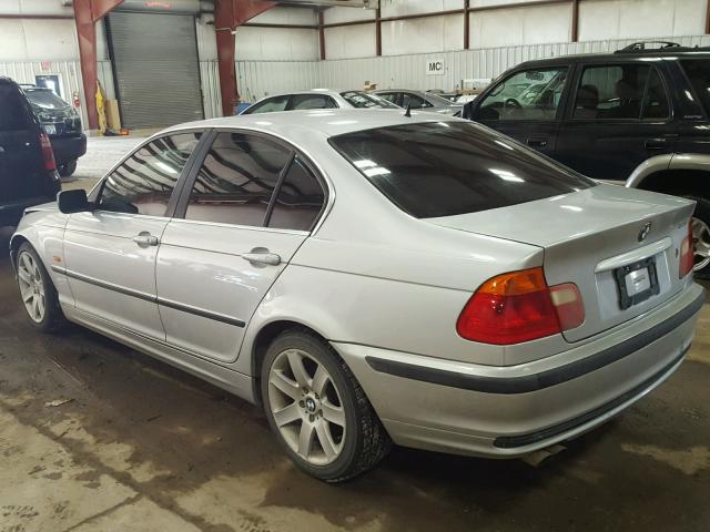 WBAAM5344YJR62812 - 2000 BMW 328 I SILVER photo 3