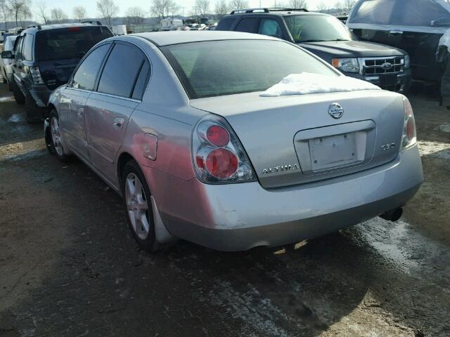 1N4AL11D05C109816 - 2005 NISSAN ALTIMA S SILVER photo 3