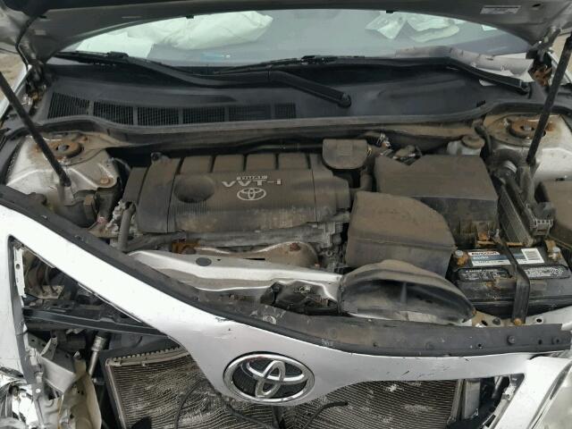 4T1BF3EK1AU064279 - 2010 TOYOTA CAMRY BASE SILVER photo 7