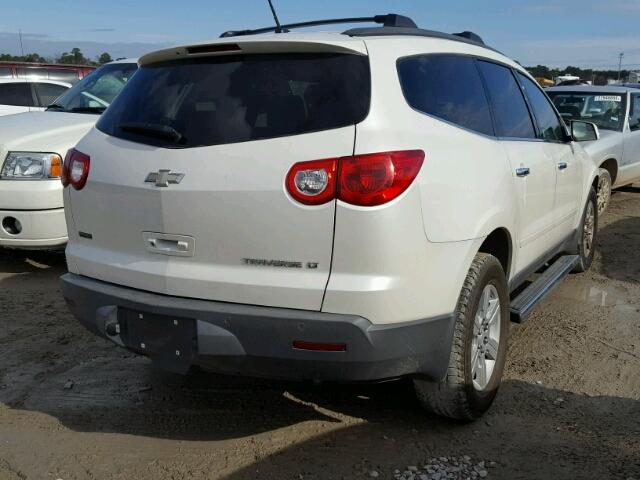 1GNKRJED2BJ172096 - 2011 CHEVROLET TRAVERSE L WHITE photo 4