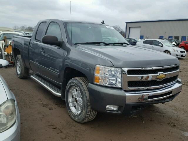 1GCRKSE34BZ308870 - 2011 CHEVROLET SILVERADO SILVER photo 1