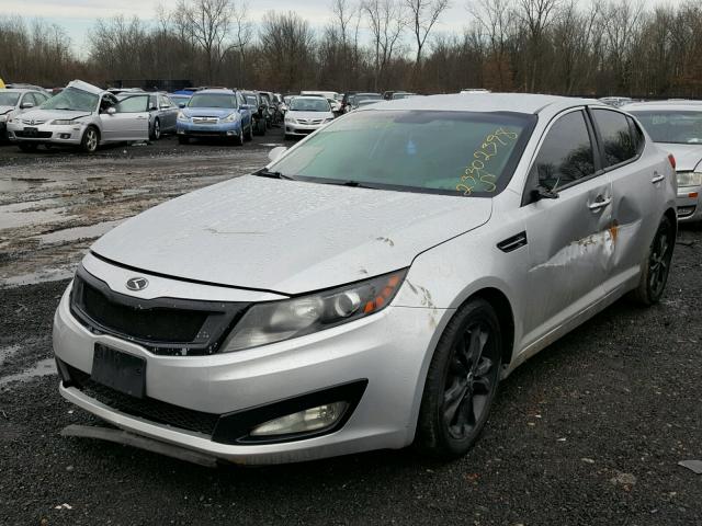 KNAGN4A77B5052814 - 2011 KIA OPTIMA EX SILVER photo 2