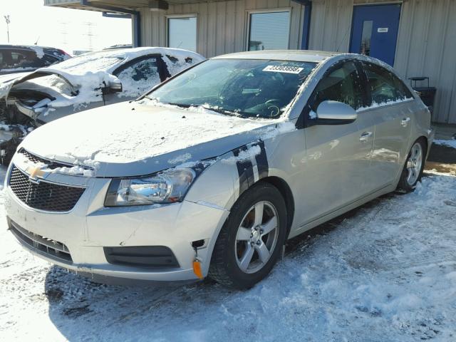 1G1PK5SBXE7203943 - 2014 CHEVROLET CRUZE LT SILVER photo 2