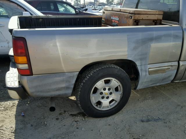 2GCEC19T711158034 - 2001 CHEVROLET SILVERADO SILVER photo 9