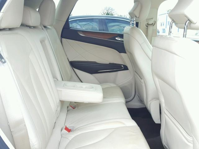 5LMCJ1A93FUJ23332 - 2015 LINCOLN MKC 蓝色 照片 6