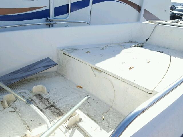 UMA4A203J697 - 1996 SEAU BOAT WHITE photo 6