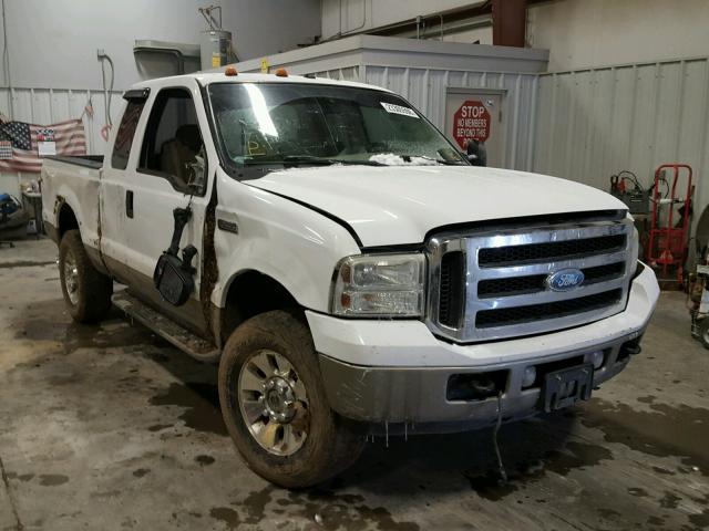 1FTSX21P25EB68616 - 2005 FORD F250 SUPER WHITE photo 1