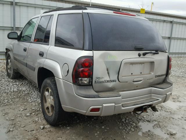 1GNDT13S442134863 - 2004 CHEVROLET TRAILBLAZE SILVER photo 3