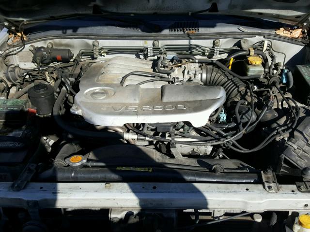 JN8DR09X22W662724 - 2002 NISSAN PATHFINDER SILVER photo 7