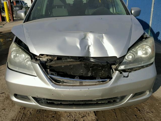 5FNRL38446B434052 - 2006 HONDA ODYSSEY EX SILVER photo 9