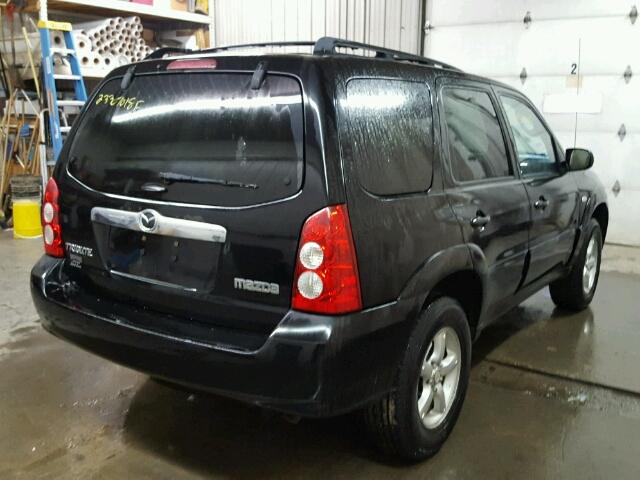 4F2YZ92Z06KM32657 - 2006 MAZDA TRIBUTE I BLACK photo 4