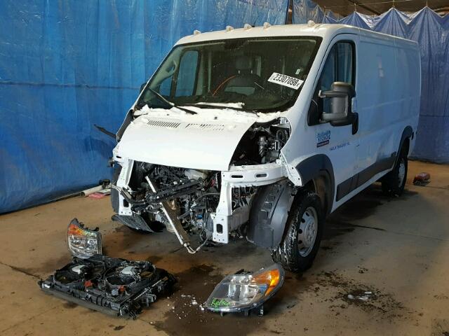 3C6TRVAG9JE109794 - 2018 DODGE PROMASTER WHITE photo 2