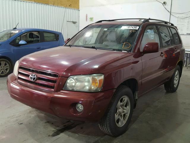 JTEGD21A370170896 - 2007 TOYOTA HIGHLANDER MAROON photo 2