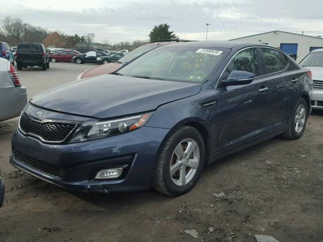 KNAGM4A70F5611581 - 2015 KIA OPTIMA LX BLUE photo 2