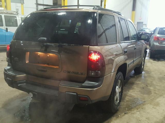 1GNDT13S922351743 - 2002 CHEVROLET TRAILBLAZE TAN photo 4