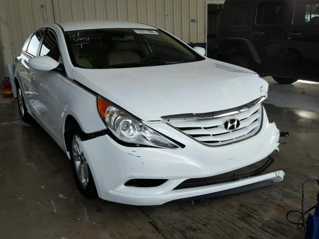 5NPEB4AC7DH779793 - 2013 HYUNDAI SONATA GLS WHITE photo 1