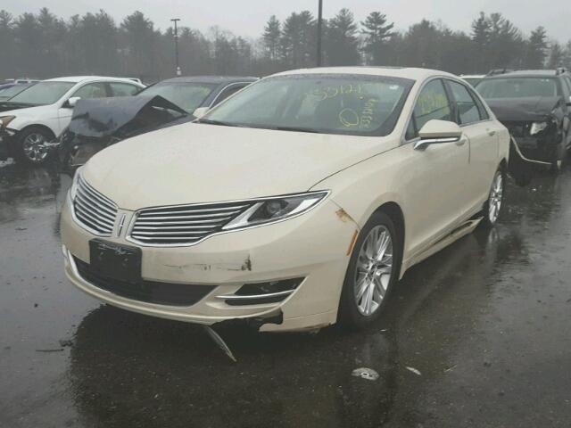 3LN6L2GK6GR605683 - 2016 LINCOLN MKZ BEIGE photo 2