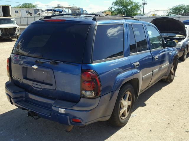 1GNDT13S352275991 - 2005 CHEVROLET TRAIL BLAZ BLUE photo 4