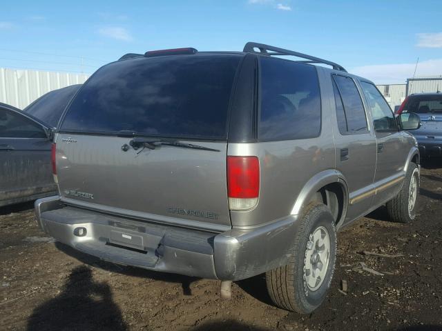 1GNDT13W12K164192 - 2002 CHEVROLET BLAZER TAN photo 4