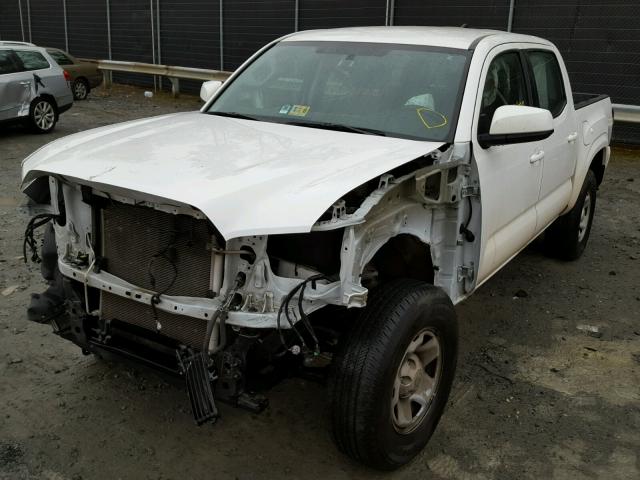 5TFCZ5AN6HX055386 - 2017 TOYOTA TACOMA DOU WHITE photo 2