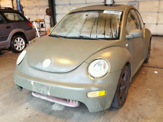 3VWCD21C93M405309 - 2003 VOLKSWAGEN NEW BEETLE GREEN photo 2