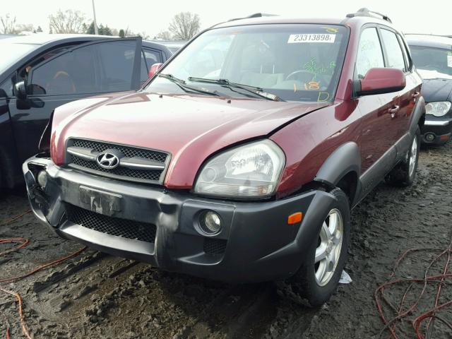 KM8JN72D85U087477 - 2005 HYUNDAI TUCSON GLS RED photo 2