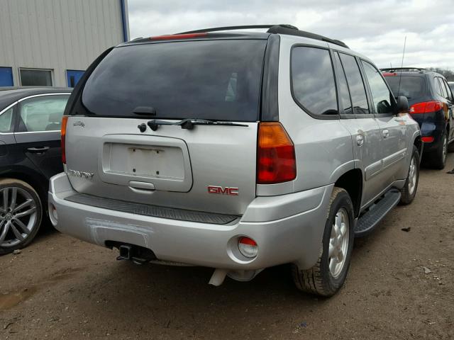 1GKDT13S842343181 - 2004 GMC ENVOY SILVER photo 4