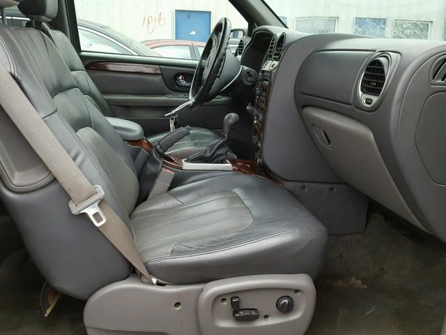 1GKDT13S842343181 - 2004 GMC ENVOY SILVER photo 5