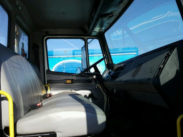 1FVABUAK02HJ70857 - 2002 FREIGHTLINER MEDIUM CON TWO TONE photo 5