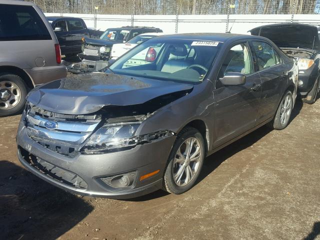 3FAHP0HG4CR203130 - 2012 FORD FUSION SE GRAY photo 2