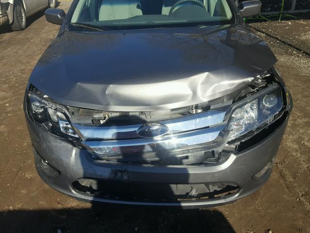 3FAHP0HG4CR203130 - 2012 FORD FUSION SE GRAY photo 7