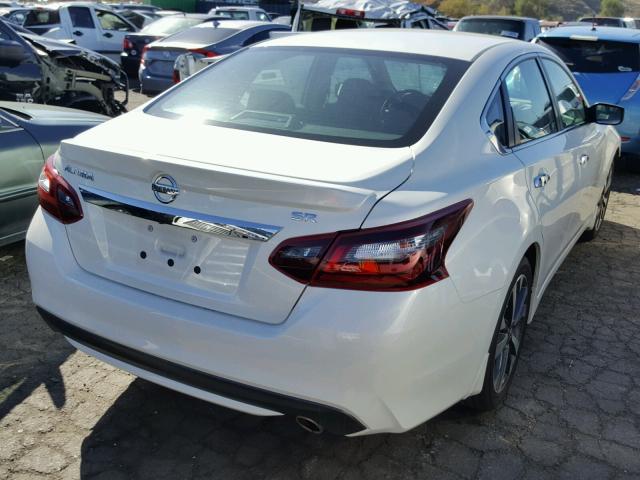 1N4AL3AP8HC486453 - 2017 NISSAN ALTIMA 2.5 WHITE photo 4