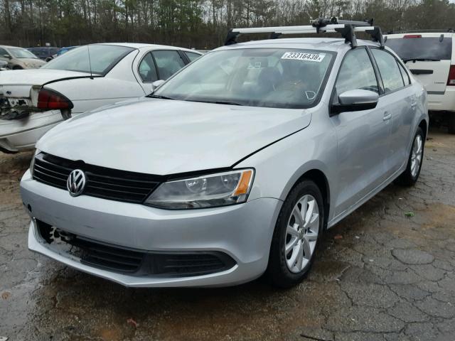 3VWBX7AJ4BM393387 - 2011 VOLKSWAGEN JETTA SE SILVER photo 2