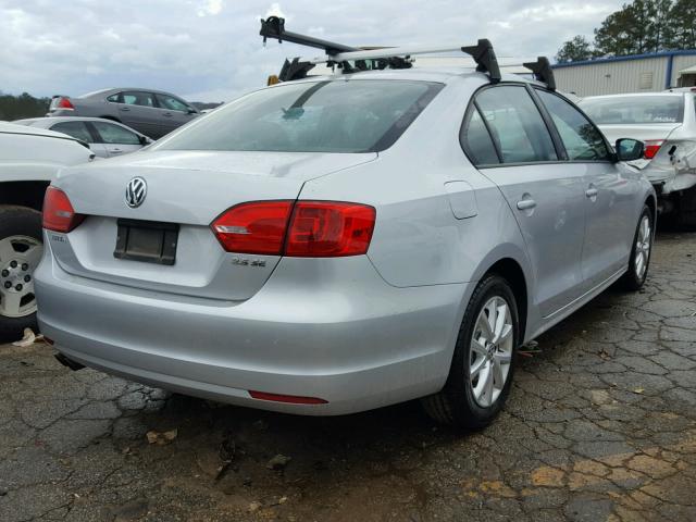 3VWBX7AJ4BM393387 - 2011 VOLKSWAGEN JETTA SE SILVER photo 4