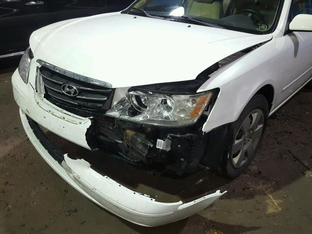 5NPET46CX9H458957 - 2009 HYUNDAI SONATA GLS WHITE photo 9