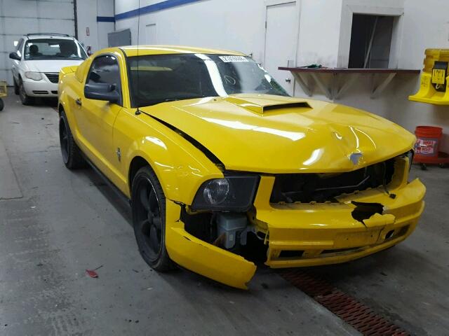 1ZVFT80N565223445 - 2006 FORD MUSTANG YELLOW photo 1