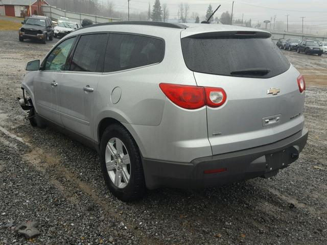 1GNLVGED3AJ215944 - 2010 CHEVROLET TRAVERSE L SILVER photo 3