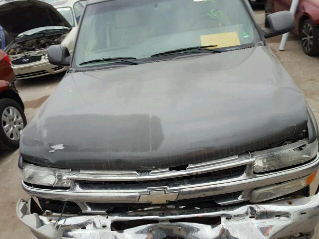 1GNFK16Z12J254434 - 2002 CHEVROLET SUBURBAN K GRAY photo 7