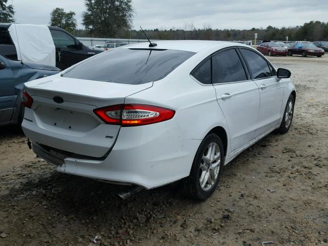 3FA6P0H75GR176680 - 2016 FORD FUSION SE WHITE photo 4