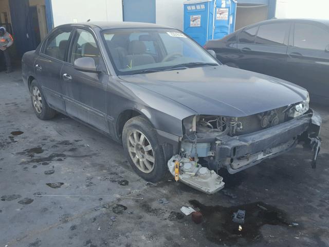 KNAGD128425140132 - 2002 KIA OPTIMA MAG GRAY photo 1