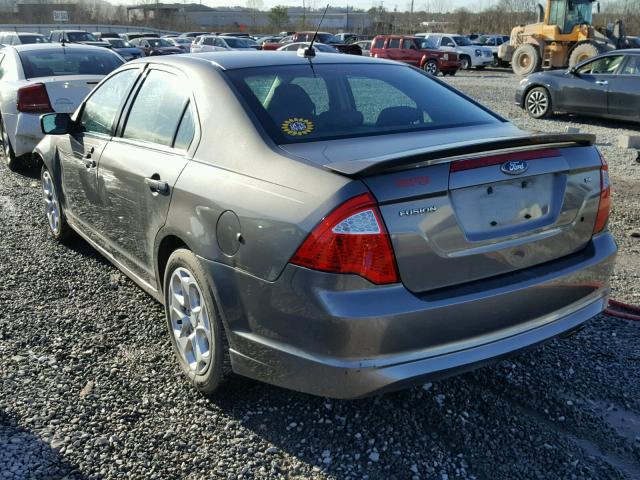 3FAHP0HA9AR412081 - 2010 FORD FUSION SE GRAY photo 3