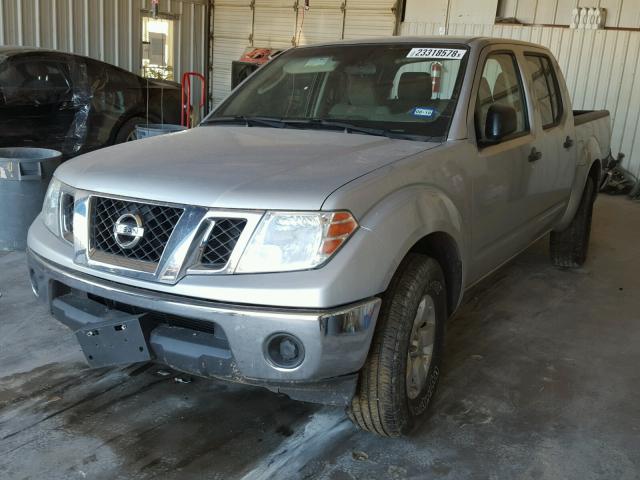 1N6AD0ER7BC447438 - 2011 NISSAN FRONTIER S SILVER photo 2