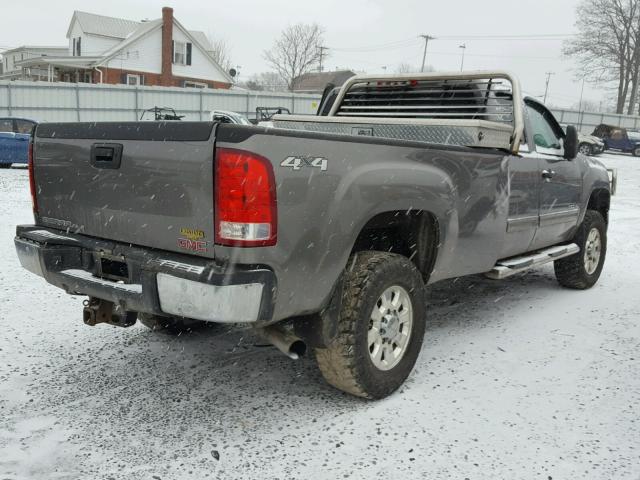 1GT523E81CZ321352 - 2012 GMC SIERRA K35 BLACK photo 4