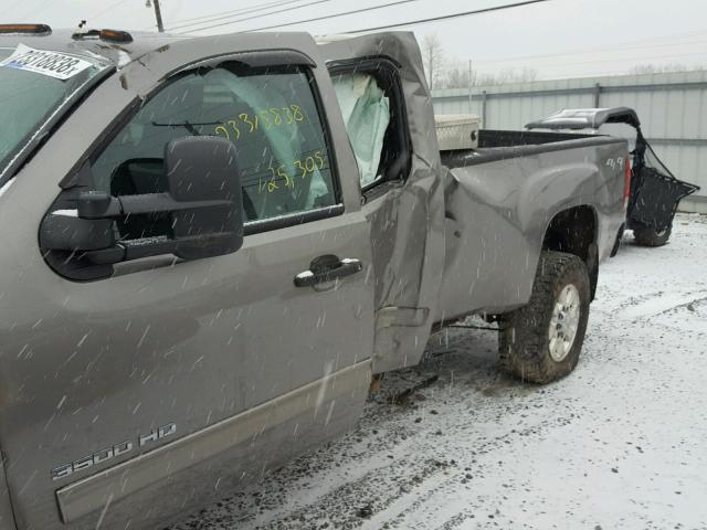 1GT523E81CZ321352 - 2012 GMC SIERRA K35 BLACK photo 9